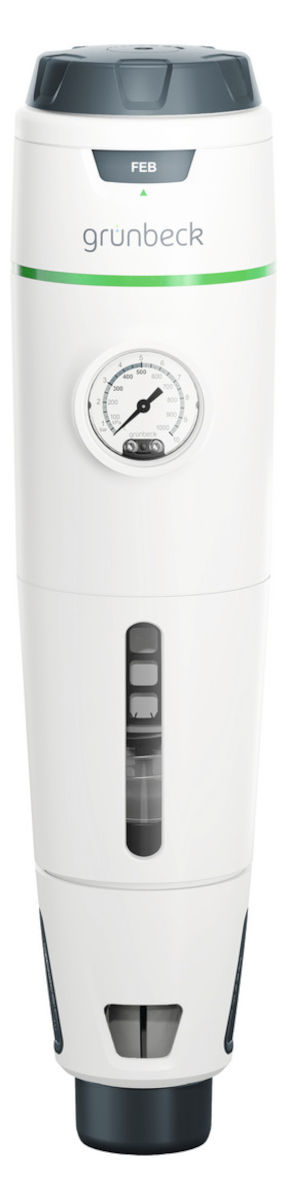 Grünbeck Rückspülfilter pureliQ:RDX mit Druckminderer, Frontalansicht, vor weißem Hintergrund